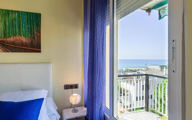 Sea And Pool Apartment 2