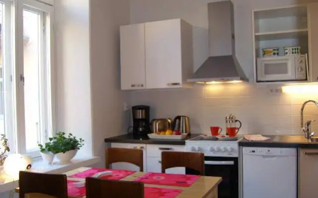 Essexhome Apartments