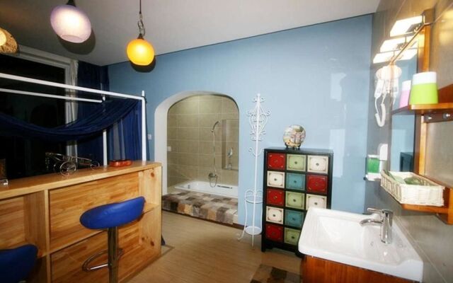 Dali Harbour Plaza Holiday Inn