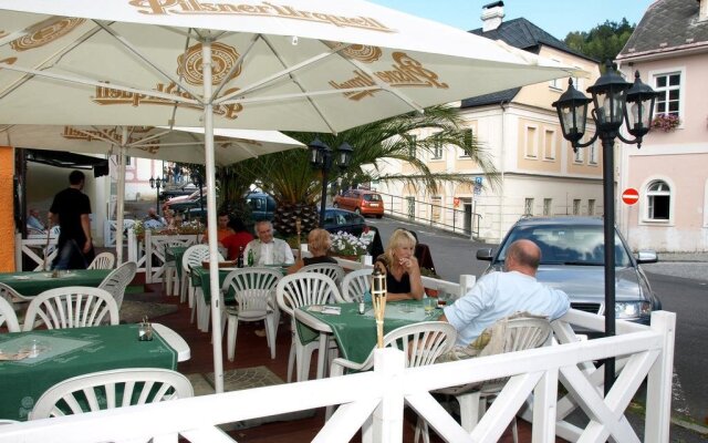 Penzion - Restaurant U Zámku