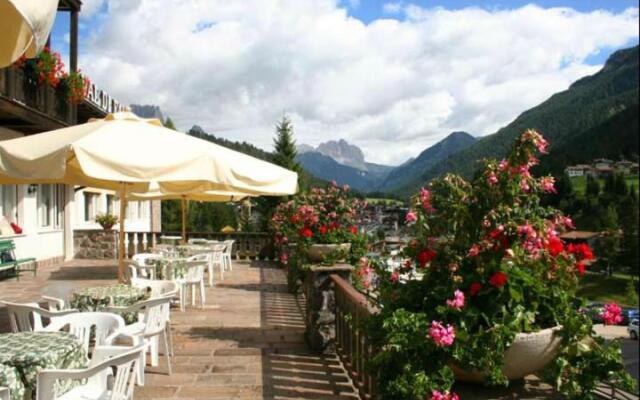 Hotel Val Di Fassa