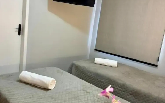 Della Economy Hotel