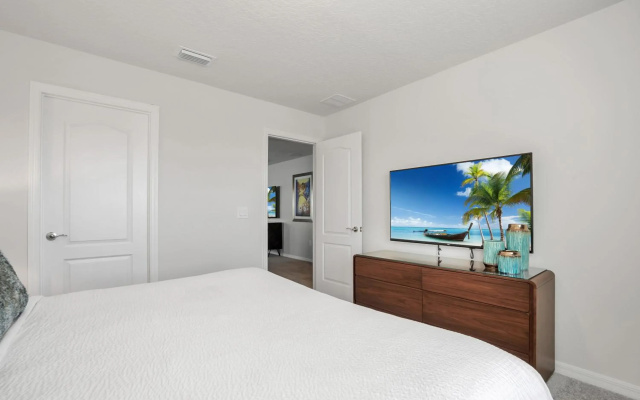 Private Pool Villa W/pool Table, On-site Waterpark