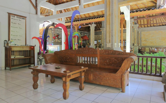 Airy Amlapura Raya Candidasa Bali