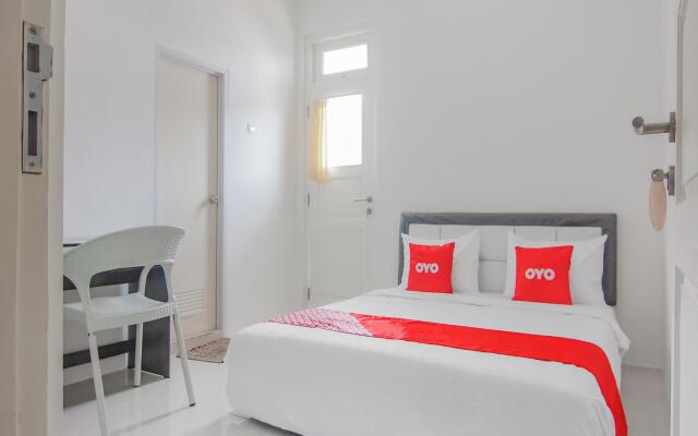 Super OYO Capital O 90342 Kemang Garden