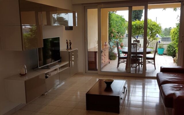 Jolie T3 Var vue mer terrasse et jardin