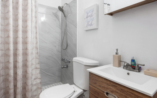 Castellana by Otium