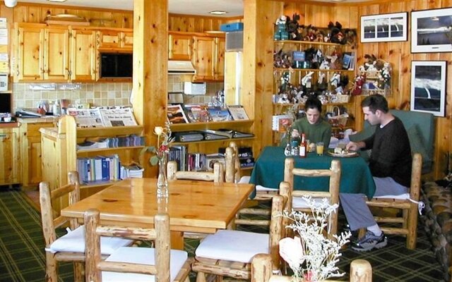 Shore House At Lake Tahoe