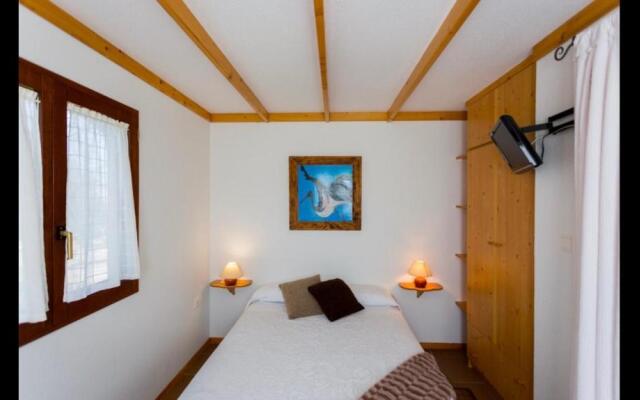 La Cerca Del Alcornoque