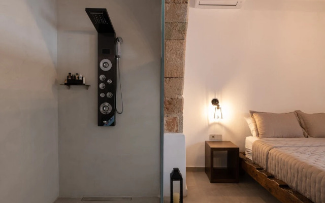 Ancient Knights Luxury Suites