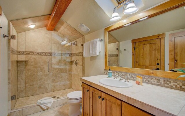 Coopers Collection 13 - Lowell Avenue Getaway