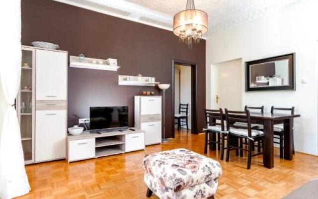 Apartment Yean