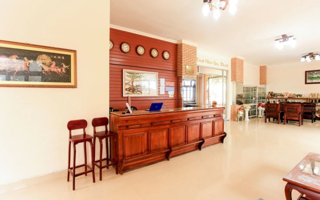 OYO 810 My Khe Hotel