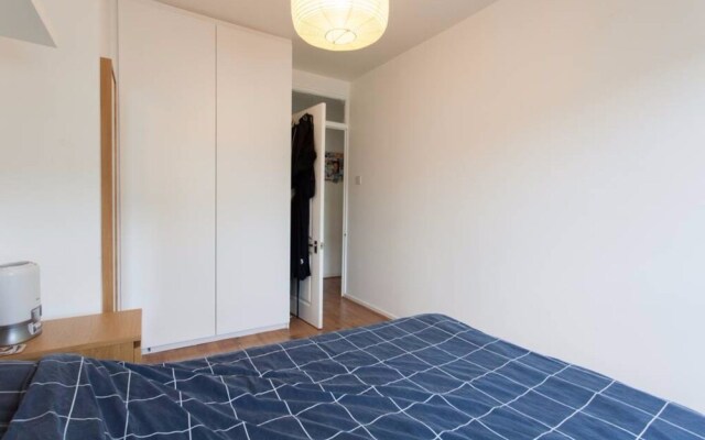 Well Connected Modern East End 1 Bed