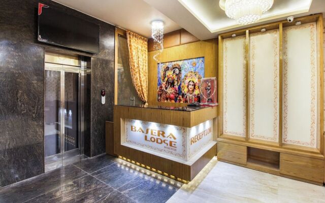 Capital O 44932 Hotel Basera