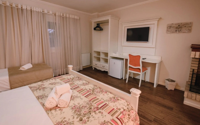 Hotel Monte Felice Bosque