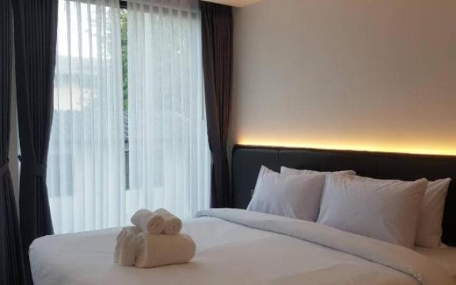 NANEE Phra Singh - Adults Only