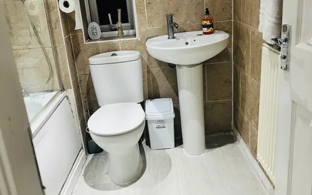 3bedroom- Near to Station-private Garden-wifi