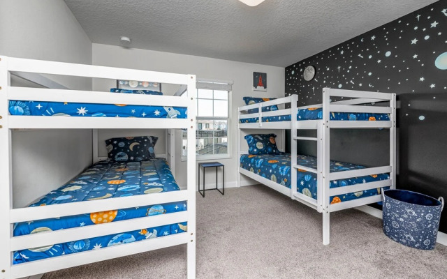 Gorgeous NEW Orlando Townhouse With Pvt Pool by Redawning