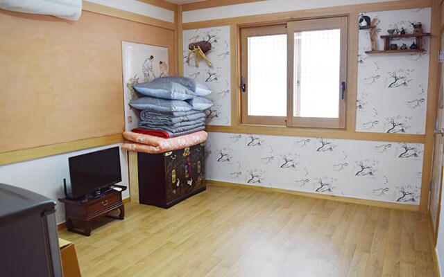 Yongin Hanok Pension Sujindang