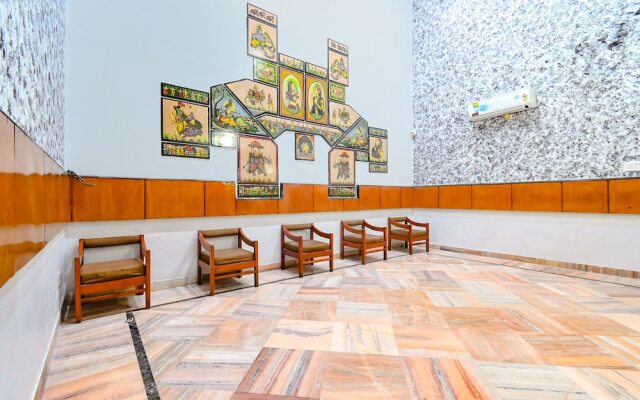 Fabhotel Classic Holiday