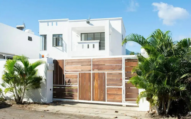 4 Bedroom Private Villa Villa La Tourelle