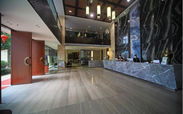 Dongfang Xuanyi Holiday Hotel