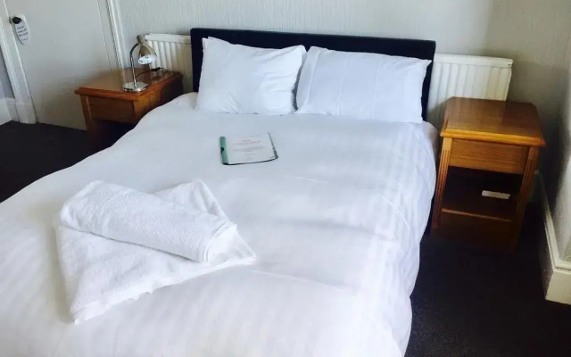 Albert & Victoria Hotel