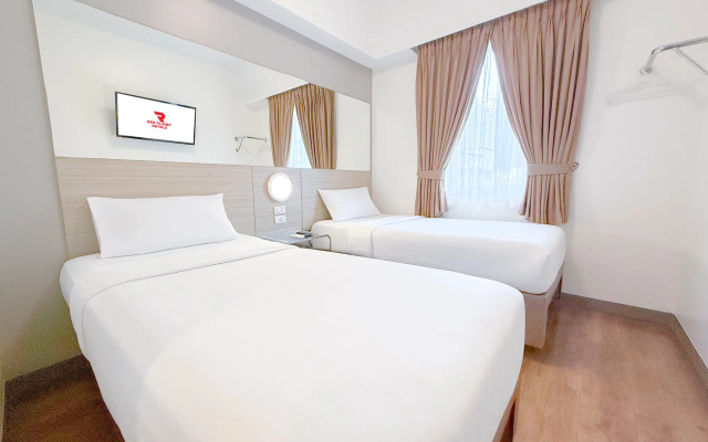 Red Planet Manila Aseana City