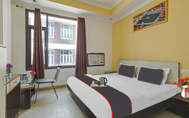 spot on 89476 Hotel Shalimar Lodge
