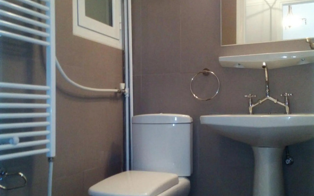 Athens Downtown Boho Apartment 1 min from metro