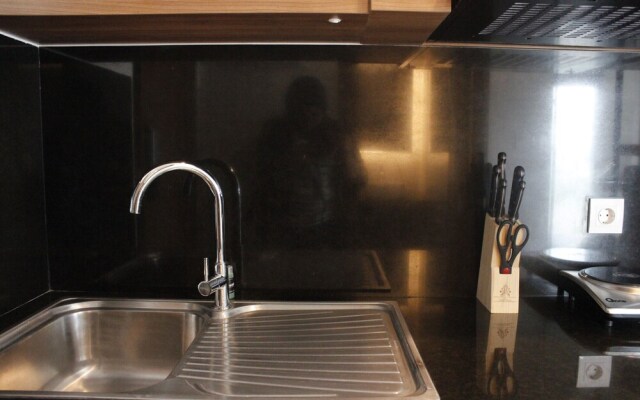 Modern Stylish Studio Plus at Greko Apartment Bandung