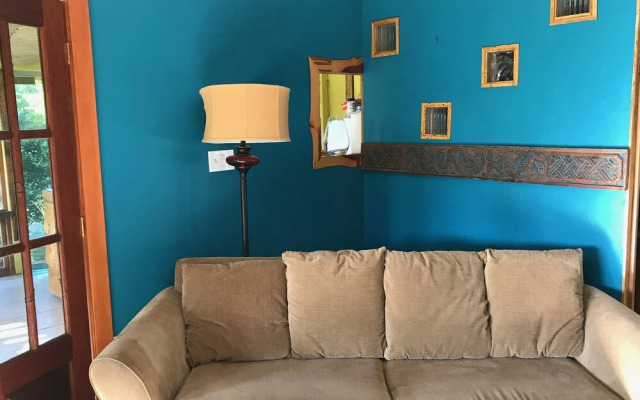 Sweet Spot Stay - Tikis and Treetops