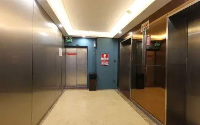 Hongdu Hotel (Shenzhen Dongmen Old Street)