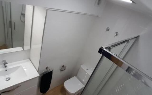 Estudio Atico con Altillo Ourense