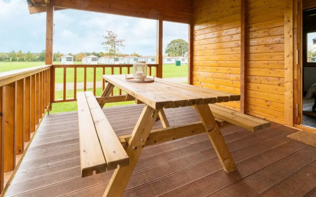 Chalet in Brabant Near Nature Reserves