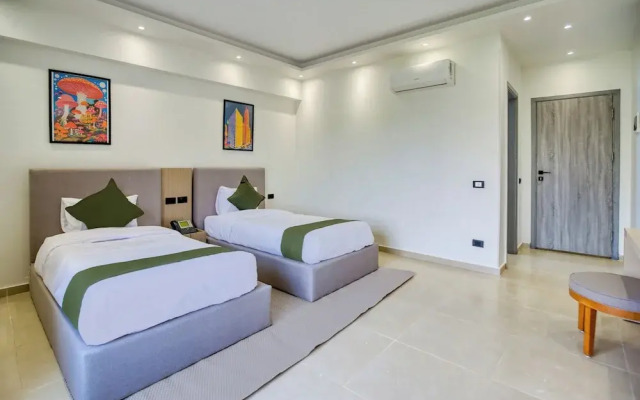 Seven Stays Zayed