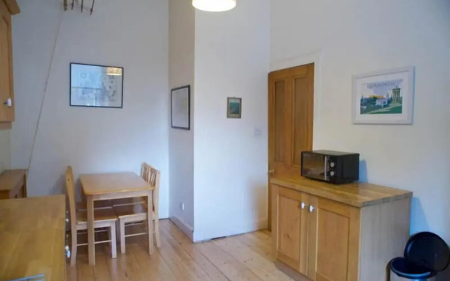 JOIVY Cosy 1-Bed Flat Near The Scottish Gallery
