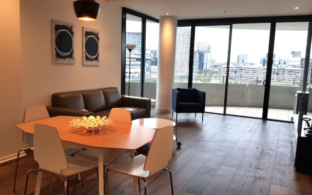 Docklands 1201p 2bed 1bath Water View