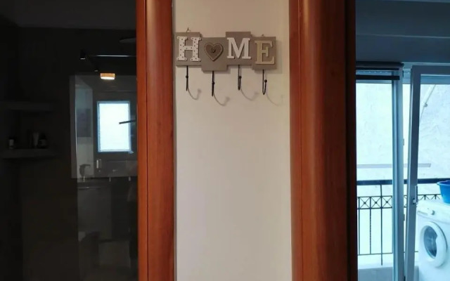 modern&comfortable apartment Euosmos Thessaloniki
