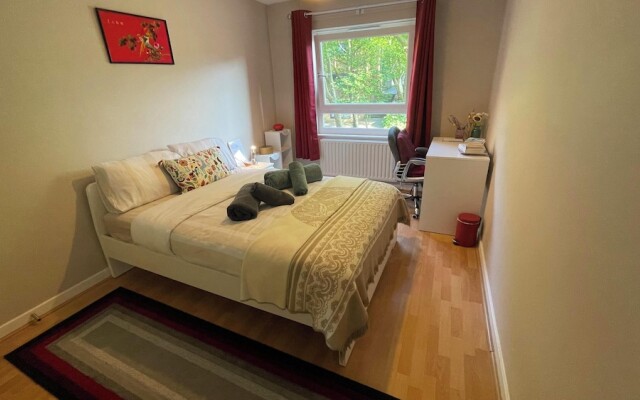 Cosy 1-bed Flat, Family Friendly, Free Parking