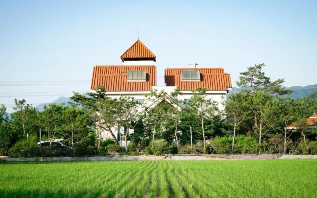 Pocheon Hanullzip Pension