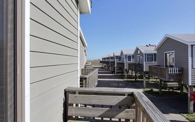 30 Stolen Moments Studio Bedroom Condo