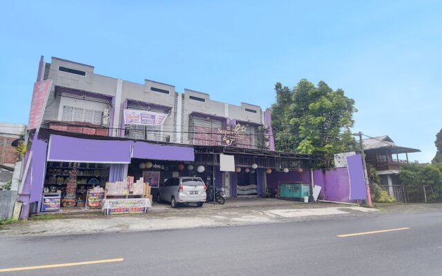OYO 92040 Superstar Kost Dan Homestay