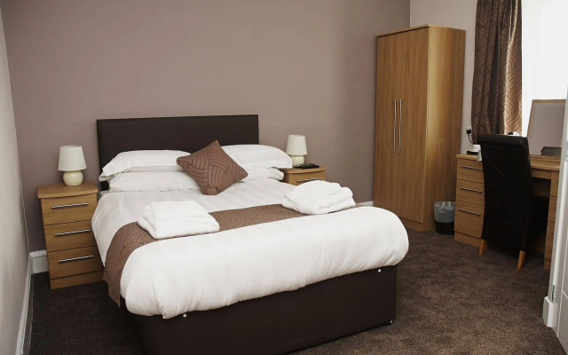 The Davron Hotel