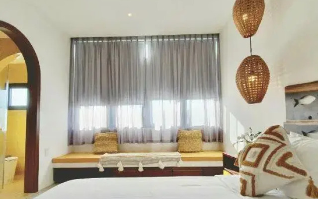 Sunrise Ocean Villa 4BR- Hoi An