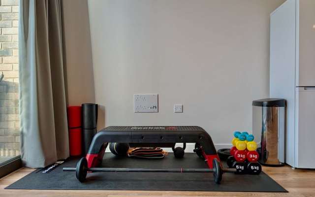 Amazing Flat With Free Parking and Balcony