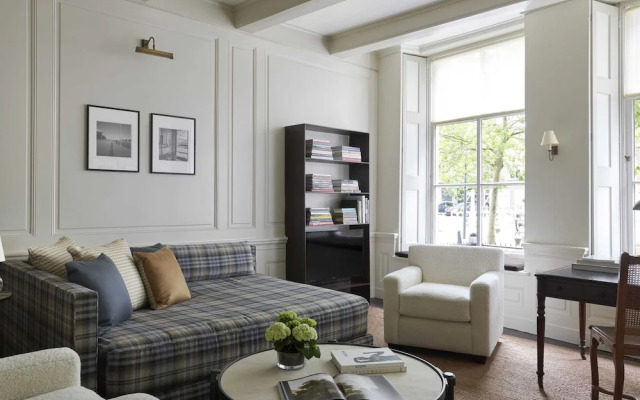 Grand Townhouse in Harlingen near Beach