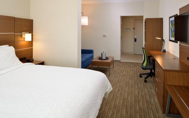 Holiday Inn Express Hotel & Suites Lodi, an IHG Hotel