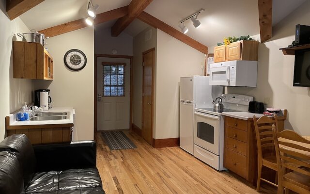 Opossum Creek Retreat